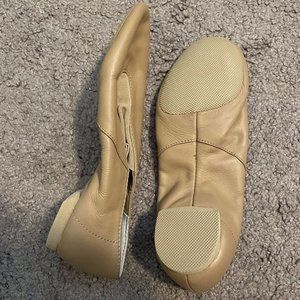 BRAND NEW Capezio "Show Stopper" Jazz Shoes | Caramel, Size 5.5